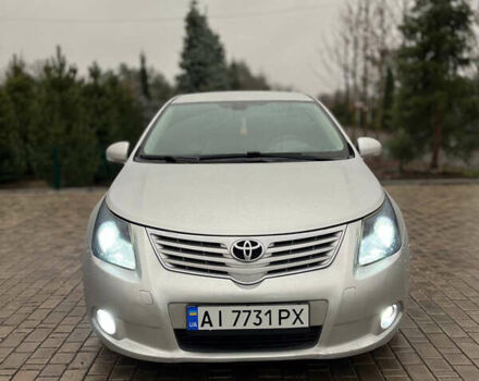 Серый Тойота Авенсис, объемом двигателя 1.99 л и пробегом 243 тыс. км за 7900 $, фото 1 на Automoto.ua