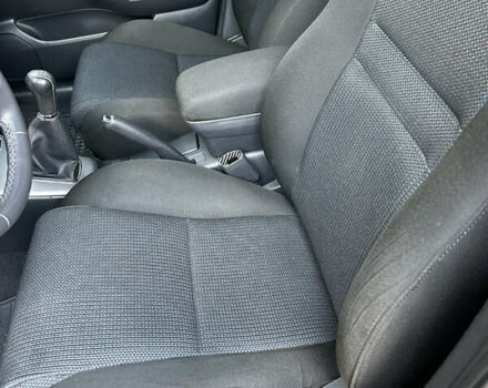 Серый Тойота Авенсис, объемом двигателя 2 л и пробегом 153 тыс. км за 8499 $, фото 21 на Automoto.ua