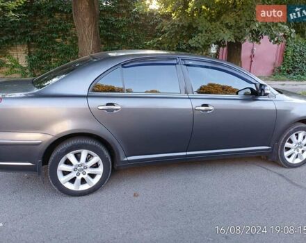 Серый Тойота Авенсис, объемом двигателя 1.79 л и пробегом 292 тыс. км за 7990 $, фото 2 на Automoto.ua