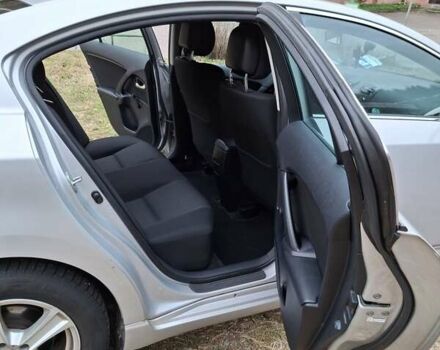 Серый Тойота Авенсис, объемом двигателя 1.6 л и пробегом 160 тыс. км за 5594 $, фото 6 на Automoto.ua