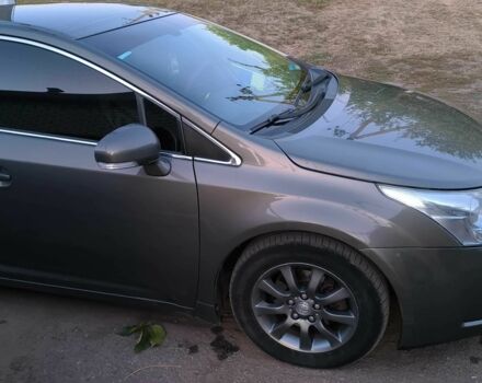Серый Тойота Авенсис, объемом двигателя 2 л и пробегом 291 тыс. км за 8700 $, фото 1 на Automoto.ua