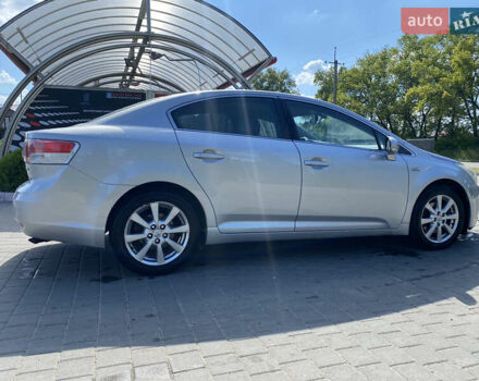 Серый Тойота Авенсис, объемом двигателя 2.2 л и пробегом 270 тыс. км за 9900 $, фото 5 на Automoto.ua