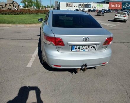 Серый Тойота Авенсис, объемом двигателя 2 л и пробегом 303 тыс. км за 7000 $, фото 4 на Automoto.ua