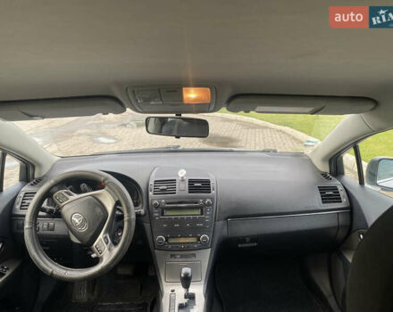 Серый Тойота Авенсис, объемом двигателя 2.2 л и пробегом 270 тыс. км за 9900 $, фото 20 на Automoto.ua