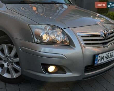 Сірий Тойота Авенсіс, об'ємом двигуна 1.8 л та пробігом 178 тис. км за 8000 $, фото 4 на Automoto.ua