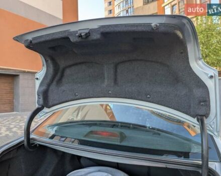 Сірий Тойота Авенсіс, об'ємом двигуна 1.8 л та пробігом 178 тис. км за 8000 $, фото 33 на Automoto.ua