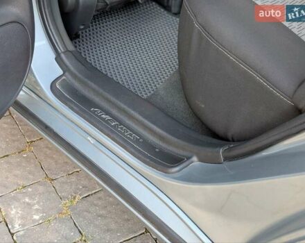 Сірий Тойота Авенсіс, об'ємом двигуна 1.8 л та пробігом 178 тис. км за 8000 $, фото 39 на Automoto.ua