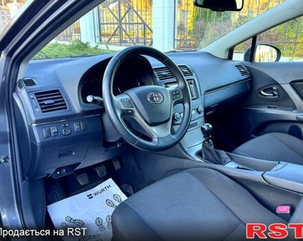 Сірий Тойота Авенсіс, об'ємом двигуна 2 л та пробігом 119 тис. км за 9850 $, фото 8 на Automoto.ua