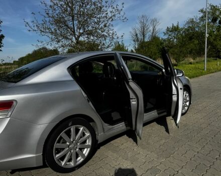 Серый Тойота Авенсис, объемом двигателя 2.2 л и пробегом 340 тыс. км за 8700 $, фото 2 на Automoto.ua