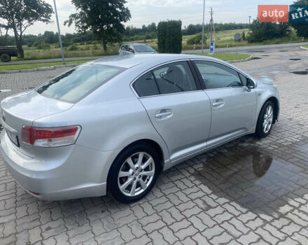 Серый Тойота Авенсис, объемом двигателя 2.2 л и пробегом 270 тыс. км за 9900 $, фото 7 на Automoto.ua