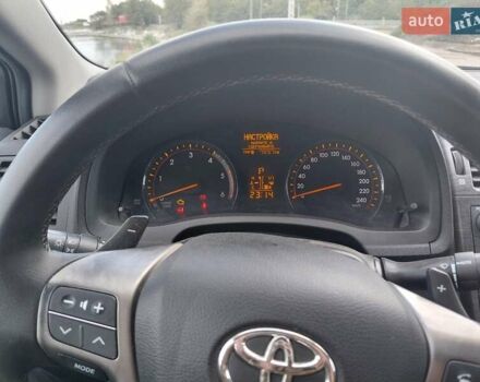 Сірий Тойота Авенсіс, об'ємом двигуна 2.23 л та пробігом 190 тис. км за 9999 $, фото 2 на Automoto.ua