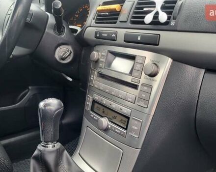 Серый Тойота Авенсис, объемом двигателя 1.79 л и пробегом 182 тыс. км за 8000 $, фото 14 на Automoto.ua