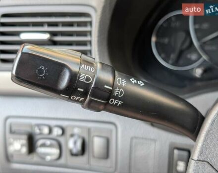 Сірий Тойота Авенсіс, об'ємом двигуна 1.8 л та пробігом 178 тис. км за 8000 $, фото 60 на Automoto.ua