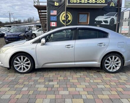 Серый Тойота Авенсис, объемом двигателя 2.2 л и пробегом 340 тыс. км за 9400 $, фото 3 на Automoto.ua