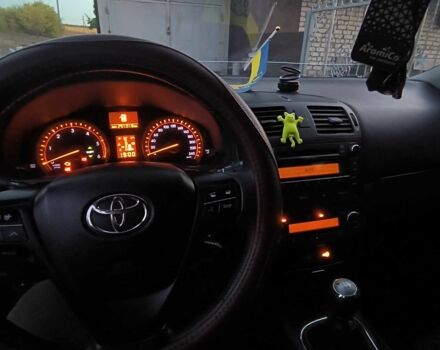 Серый Тойота Авенсис, объемом двигателя 2 л и пробегом 291 тыс. км за 8700 $, фото 6 на Automoto.ua