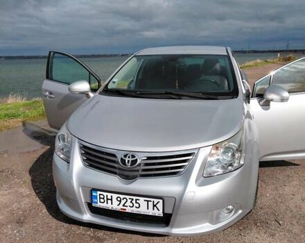 Сірий Тойота Авенсіс, об'ємом двигуна 2.23 л та пробігом 190 тис. км за 9999 $, фото 1 на Automoto.ua
