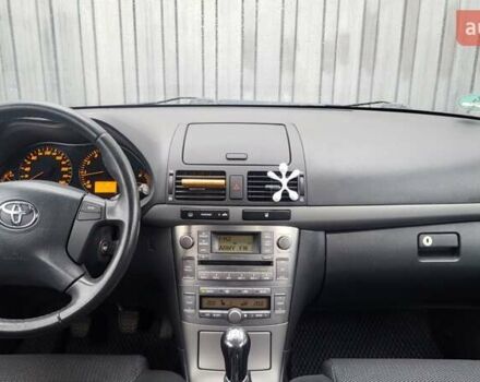 Серый Тойота Авенсис, объемом двигателя 1.79 л и пробегом 182 тыс. км за 8000 $, фото 15 на Automoto.ua