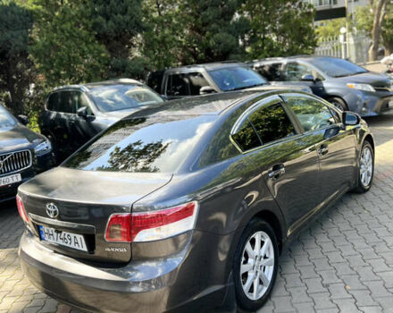 Серый Тойота Авенсис, объемом двигателя 1.99 л и пробегом 206 тыс. км за 10600 $, фото 5 на Automoto.ua
