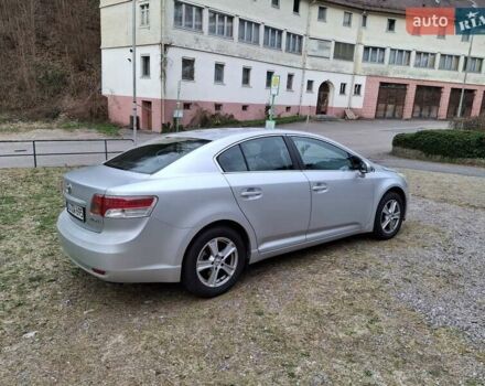 Серый Тойота Авенсис, объемом двигателя 1.6 л и пробегом 160 тыс. км за 5594 $, фото 2 на Automoto.ua