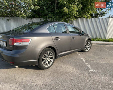Серый Тойота Авенсис, объемом двигателя 2 л и пробегом 276 тыс. км за 9200 $, фото 4 на Automoto.ua