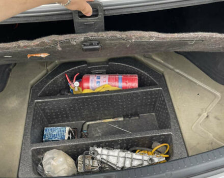 Серый Тойота Авенсис, объемом двигателя 2 л и пробегом 289 тыс. км за 7700 $, фото 32 на Automoto.ua