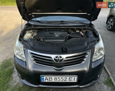 Серый Тойота Авенсис, объемом двигателя 2 л и пробегом 276 тыс. км за 9200 $, фото 13 на Automoto.ua