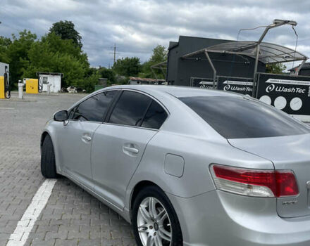 Серый Тойота Авенсис, объемом двигателя 2 л и пробегом 289 тыс. км за 7700 $, фото 10 на Automoto.ua