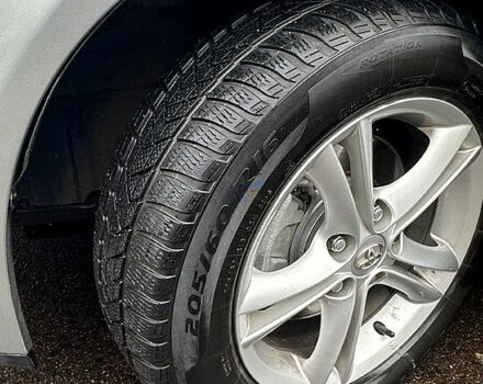 Серый Тойота Авенсис, объемом двигателя 2 л и пробегом 198 тыс. км за 9200 $, фото 11 на Automoto.ua