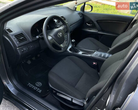 Серый Тойота Авенсис, объемом двигателя 2 л и пробегом 276 тыс. км за 9200 $, фото 15 на Automoto.ua