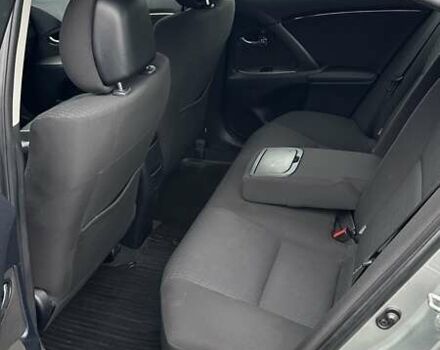 Серый Тойота Авенсис, объемом двигателя 2 л и пробегом 198 тыс. км за 9200 $, фото 9 на Automoto.ua