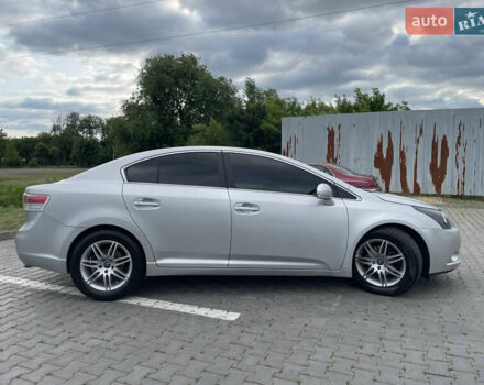 Серый Тойота Авенсис, объемом двигателя 2 л и пробегом 289 тыс. км за 7700 $, фото 6 на Automoto.ua