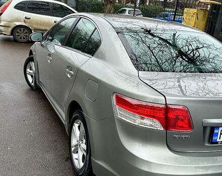 Серый Тойота Авенсис, объемом двигателя 2 л и пробегом 198 тыс. км за 9200 $, фото 3 на Automoto.ua