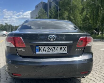 Серый Тойота Авенсис, объемом двигателя 1.8 л и пробегом 228 тыс. км за 8000 $, фото 5 на Automoto.ua