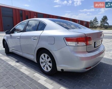 Серый Тойота Авенсис, объемом двигателя 1.8 л и пробегом 250 тыс. км за 8100 $, фото 4 на Automoto.ua