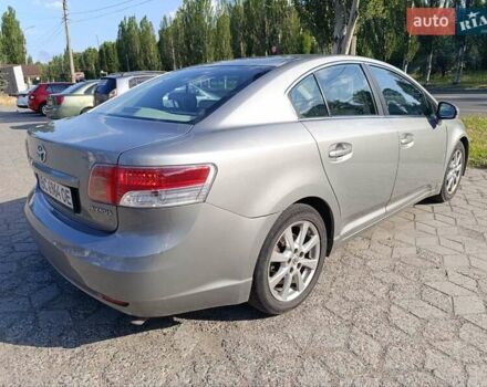 Сірий Тойота Авенсіс, об'ємом двигуна 2 л та пробігом 275 тис. км за 7800 $, фото 3 на Automoto.ua