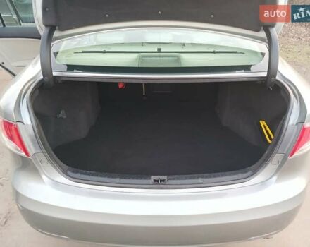 Сірий Тойота Авенсіс, об'ємом двигуна 2 л та пробігом 275 тис. км за 7800 $, фото 11 на Automoto.ua