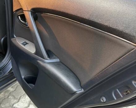 Серый Тойота Авенсис, объемом двигателя 1.8 л и пробегом 283 тыс. км за 8250 $, фото 18 на Automoto.ua