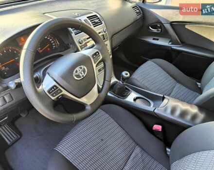 Серый Тойота Авенсис, объемом двигателя 1.8 л и пробегом 279 тыс. км за 6990 $, фото 34 на Automoto.ua