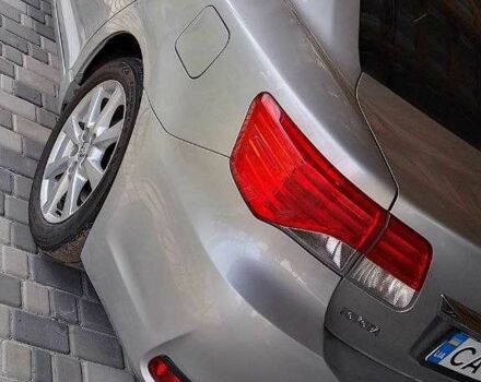 Серый Тойота Авенсис, объемом двигателя 2 л и пробегом 204 тыс. км за 8500 $, фото 5 на Automoto.ua