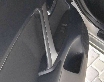 Серый Тойота Авенсис, объемом двигателя 2 л и пробегом 204 тыс. км за 8500 $, фото 16 на Automoto.ua