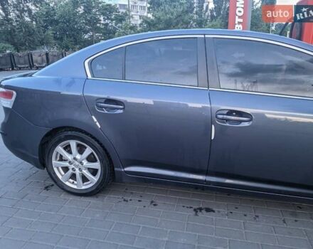 Сірий Тойота Авенсіс, об'ємом двигуна 2 л та пробігом 234 тис. км за 9300 $, фото 1 на Automoto.ua