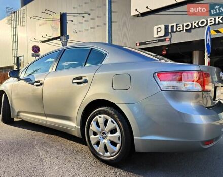 Серый Тойота Авенсис, объемом двигателя 1.8 л и пробегом 279 тыс. км за 6990 $, фото 13 на Automoto.ua