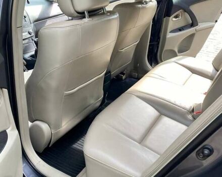 Серый Тойота Авенсис, объемом двигателя 2 л и пробегом 238 тыс. км за 10300 $, фото 21 на Automoto.ua