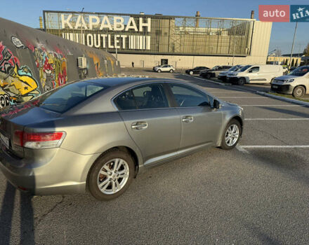 Серый Тойота Авенсис, объемом двигателя 0 л и пробегом 214 тыс. км за 7700 $, фото 6 на Automoto.ua