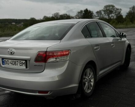 Серый Тойота Авенсис, объемом двигателя 1.8 л и пробегом 256 тыс. км за 9300 $, фото 3 на Automoto.ua