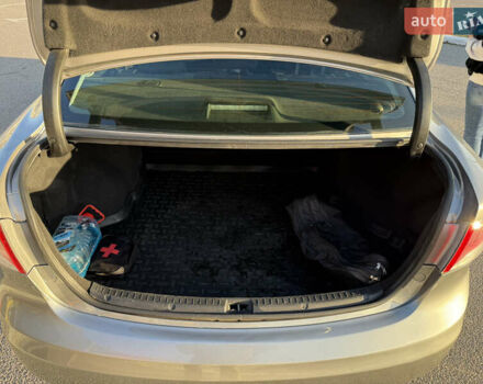 Серый Тойота Авенсис, объемом двигателя 0 л и пробегом 214 тыс. км за 7700 $, фото 7 на Automoto.ua