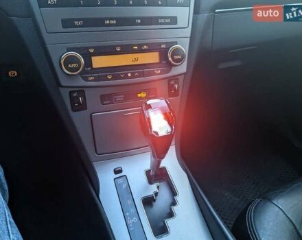 Сірий Тойота Авенсіс, об'ємом двигуна 2 л та пробігом 234 тис. км за 9300 $, фото 20 на Automoto.ua