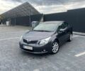 Сірий Тойота Авенсіс, об'ємом двигуна 2 л та пробігом 239 тис. км за 9750 $, фото 1 на Automoto.ua