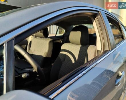 Серый Тойота Авенсис, объемом двигателя 1.8 л и пробегом 279 тыс. км за 6990 $, фото 4 на Automoto.ua