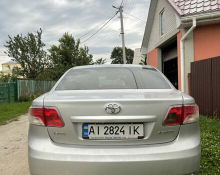 Серый Тойота Авенсис, объемом двигателя 1.8 л и пробегом 230 тыс. км за 7500 $, фото 1 на Automoto.ua